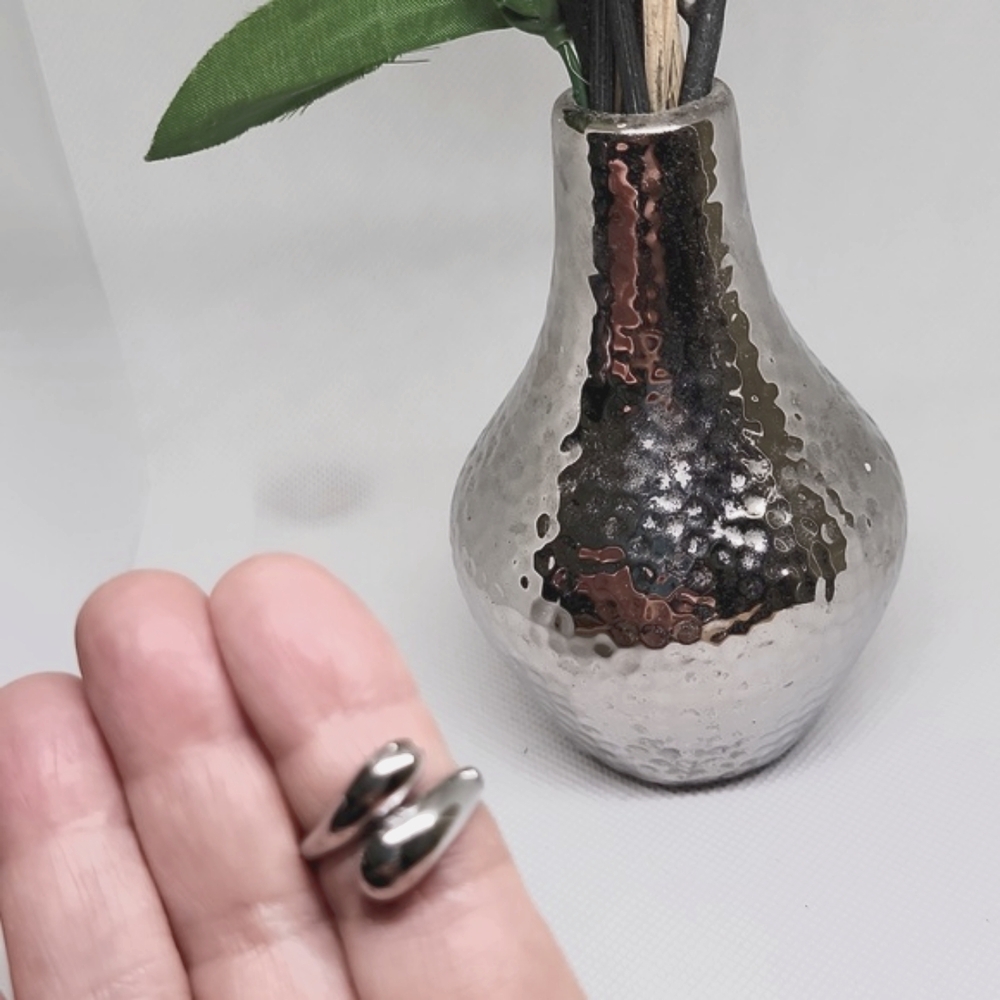 Water Droplets Wrap Ring Stainless Steek Silvertone Adjustable One Size New - Picture 4 of 9